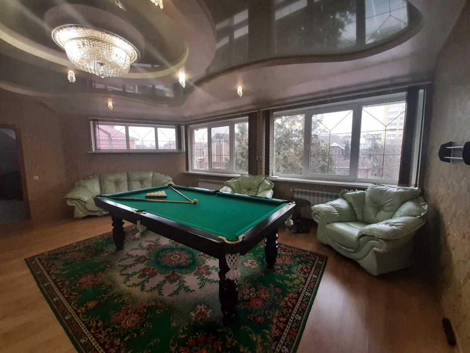 Дом посуточно 280 кв. Сауна, бассейн, бильярд, генератор.