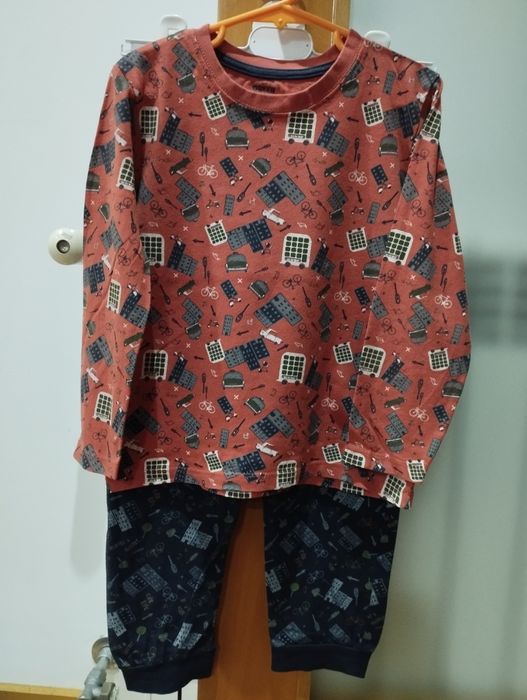 Pijama 100% alg. T4/6 Lupilu muito bom
