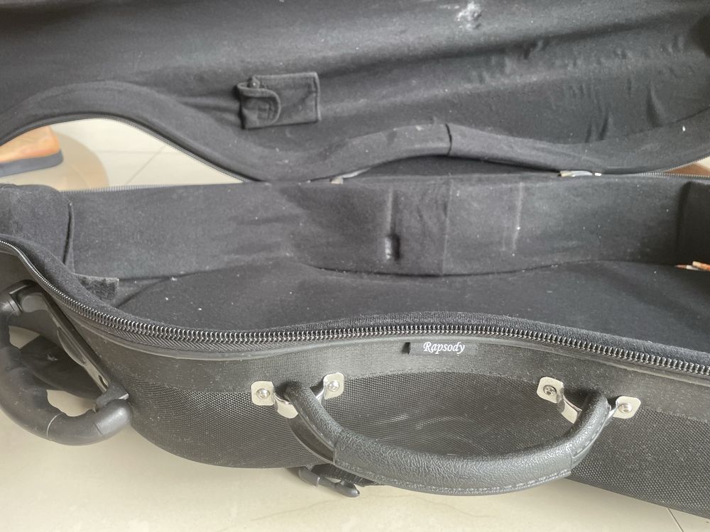 Violoncelo 3/4 com estojo rígido – Excelente estado