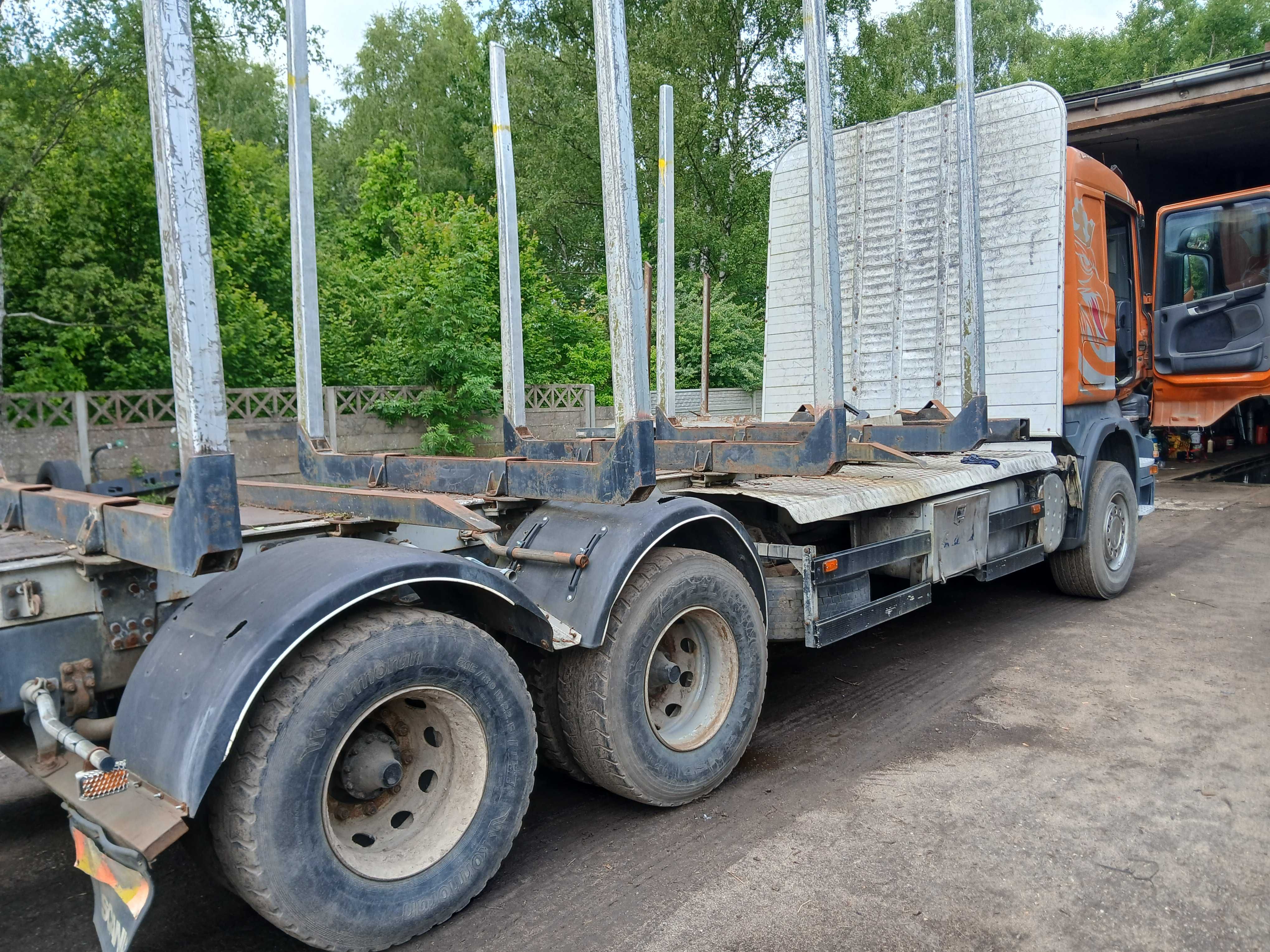 Scania 6x4 do lasu