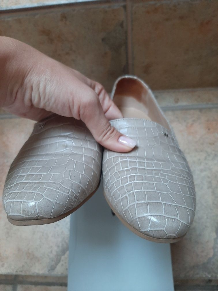 Buty Wojas mokasyny baleriny