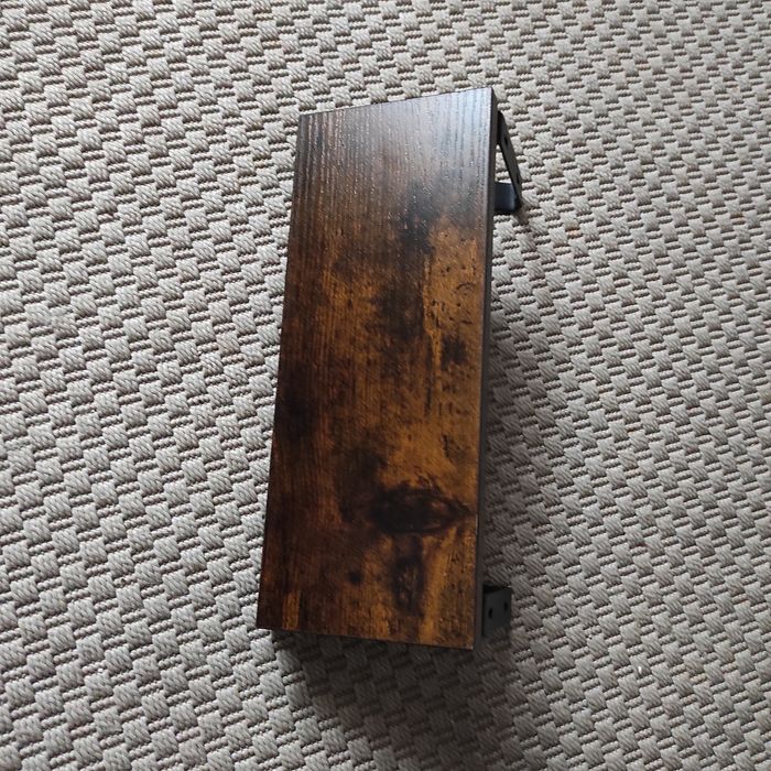 Pólka rustykalna loft