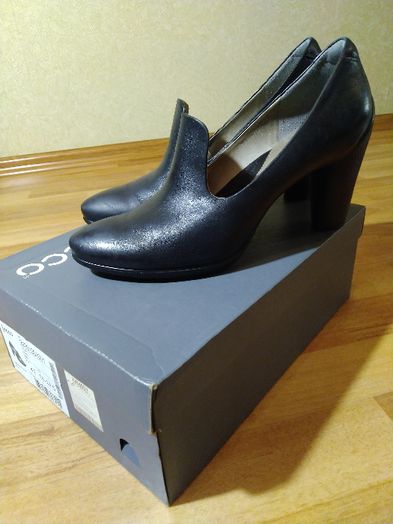 Женские черные туфли ECCO SCULPTURED 75, 27 см по стельке, 41 размер