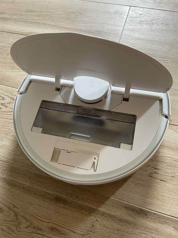 Odkurzacz robot sprzątający z funkcją mopa