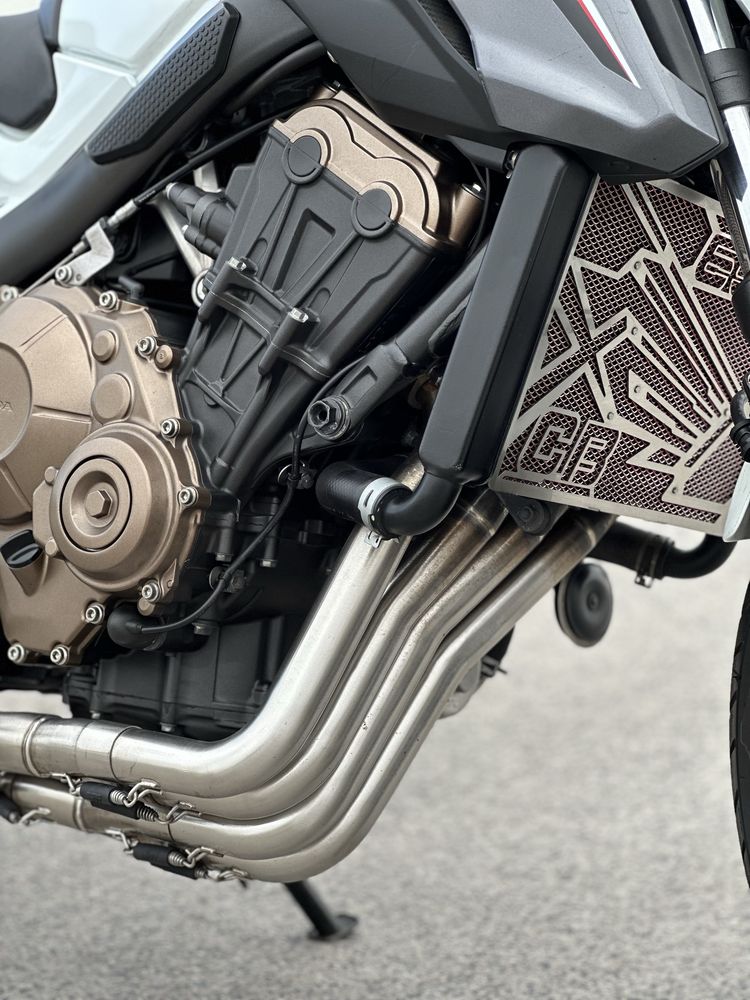 HONDA CB650F - Como Nova!