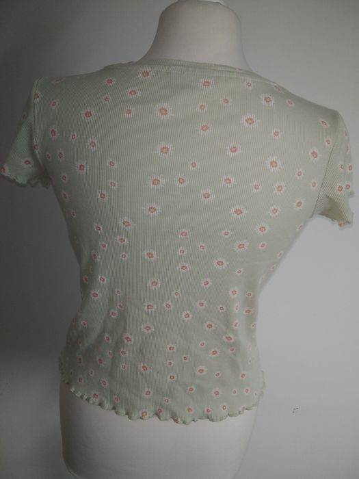 Prążkowana bluzka w kwiaty 36 S