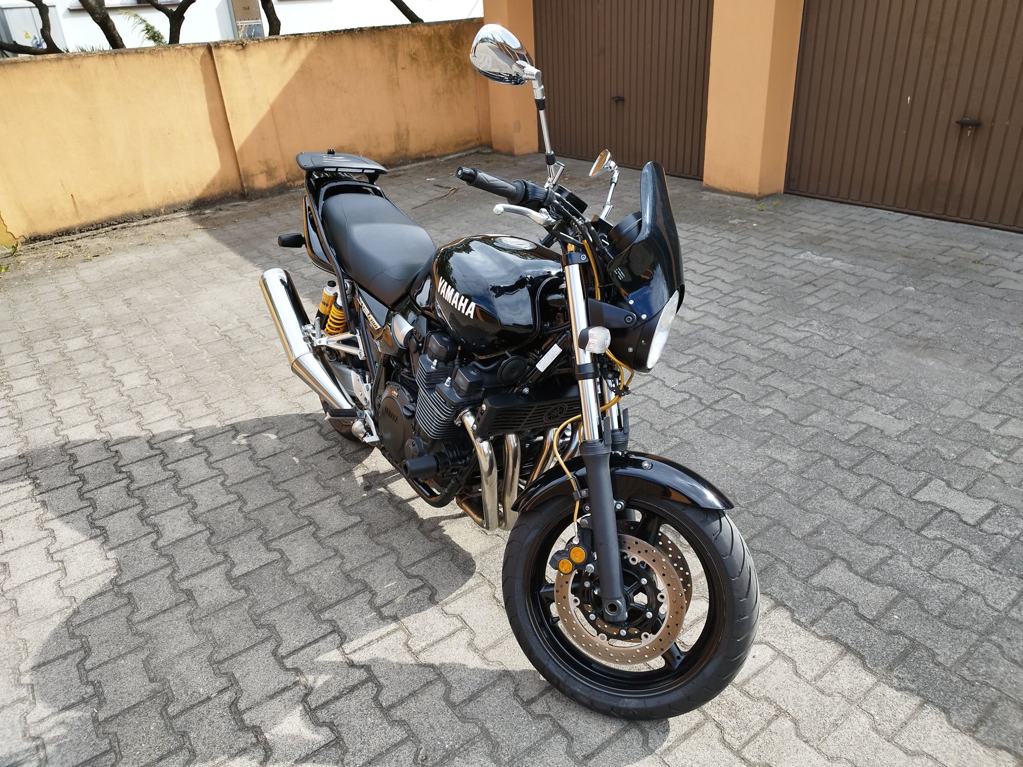 Yamaha XJR 1300.