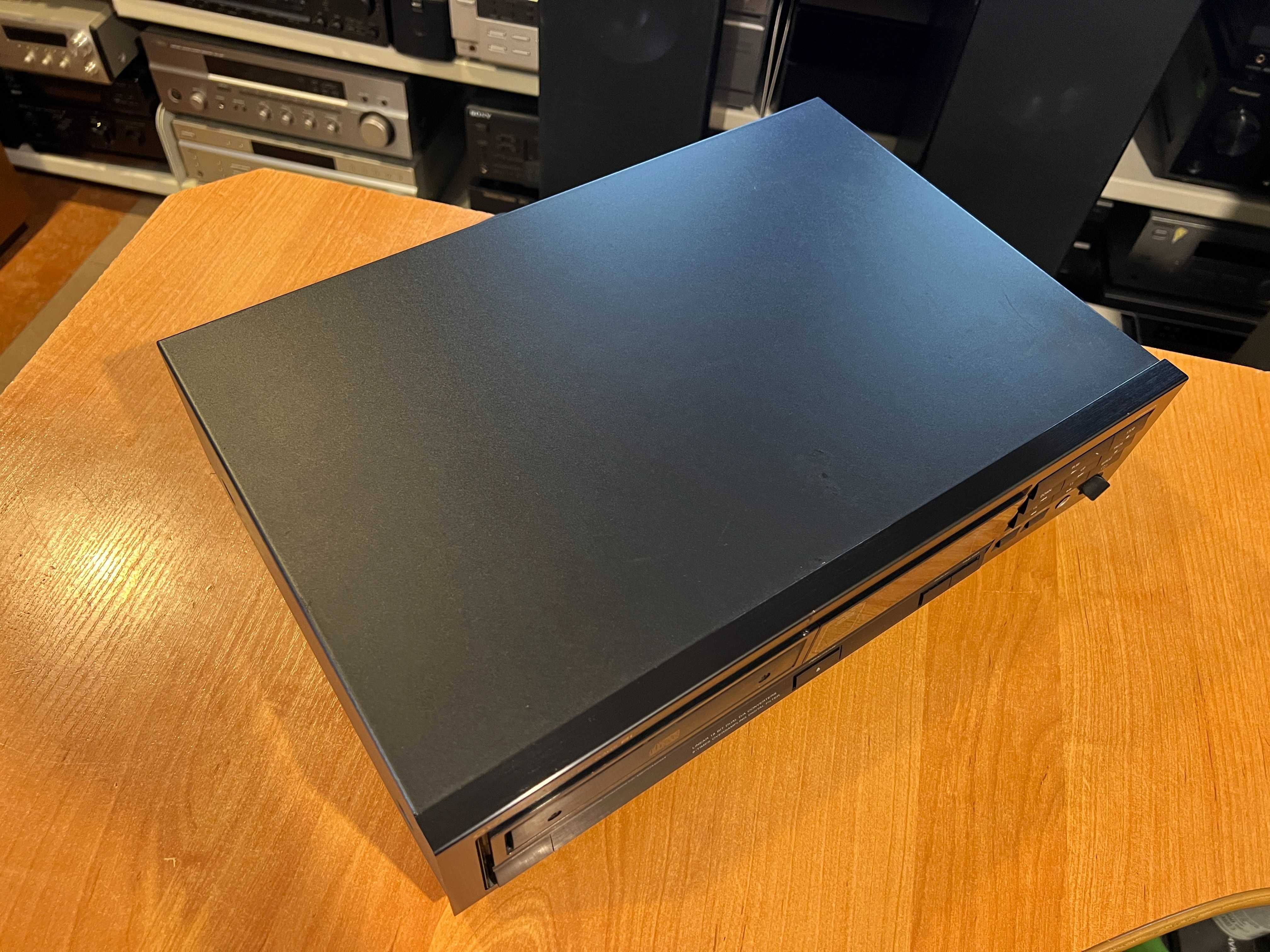 Odtwarzacz płyt CD Onkyo DX-6720 Audio Room