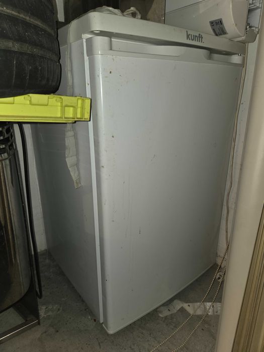 Minibar frigorífico com congelador 90L