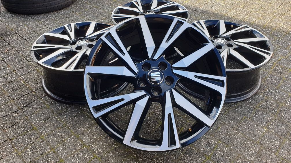 18" Seat oryginal  Arona FR 5x100  7j  et47  A3 Golf 4 Polo