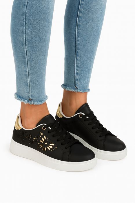 Czarne sneakersy damskie na jesień ażurkowy motylek złote dodatki r.38