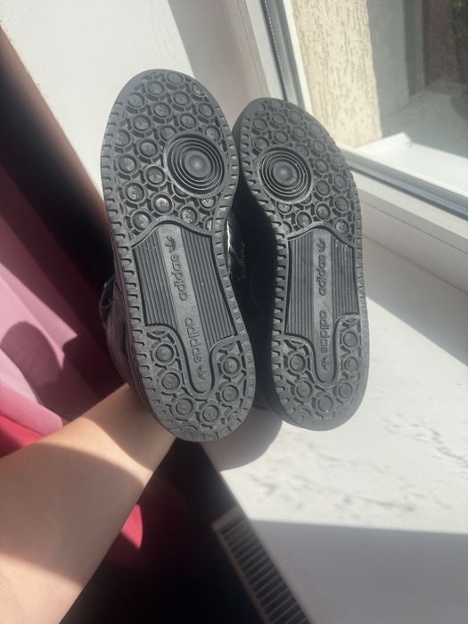 Кросівки зимові для хлопчика adidas 38 розмір