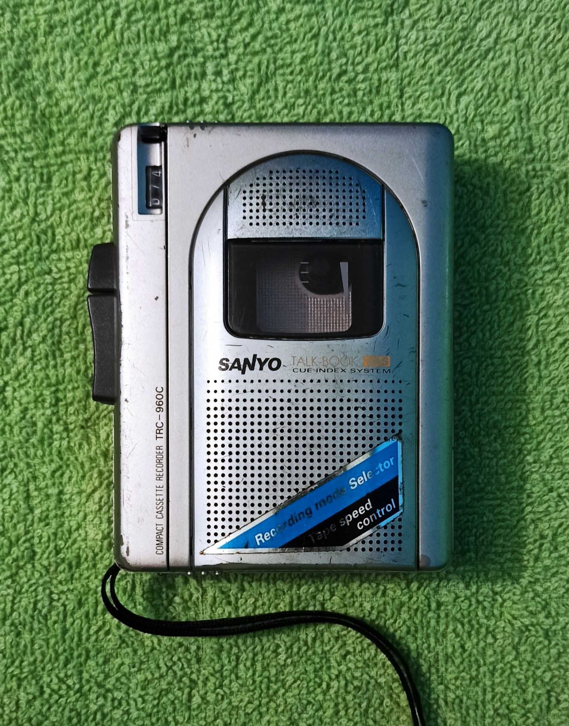 Кассетный плеер-рекордер SANYO TRC-960C Винтаж(наушники)