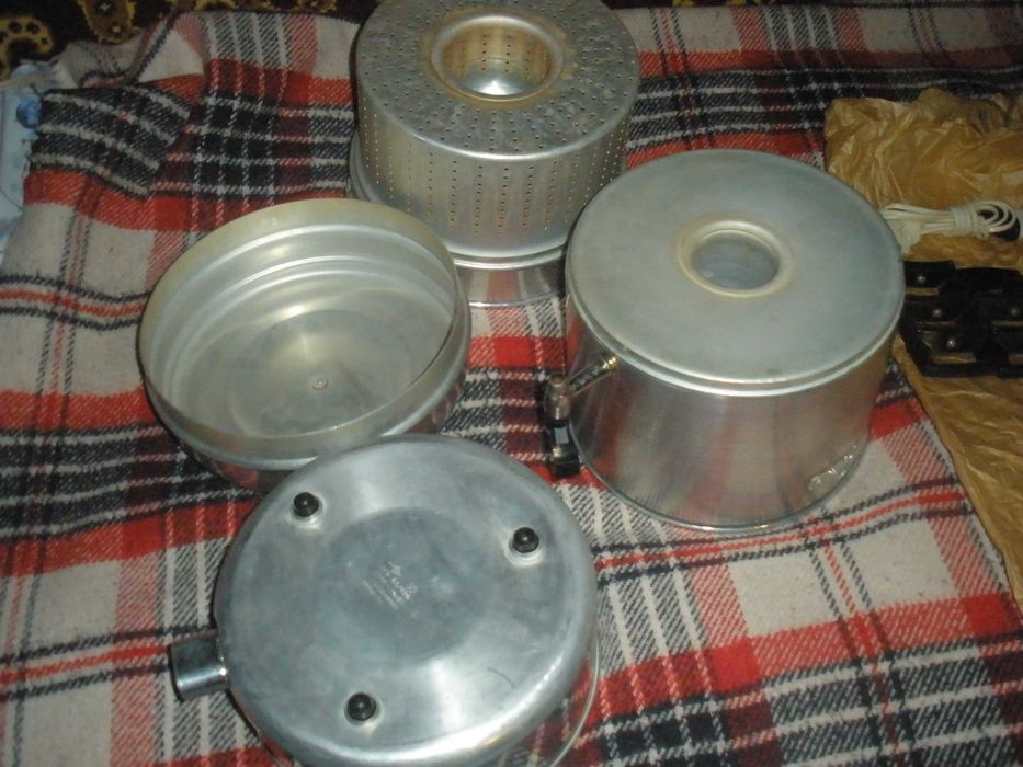 Для сада-города електрична Воскотопка-соковарка 6 л. УПС-6,5,  СРСР.