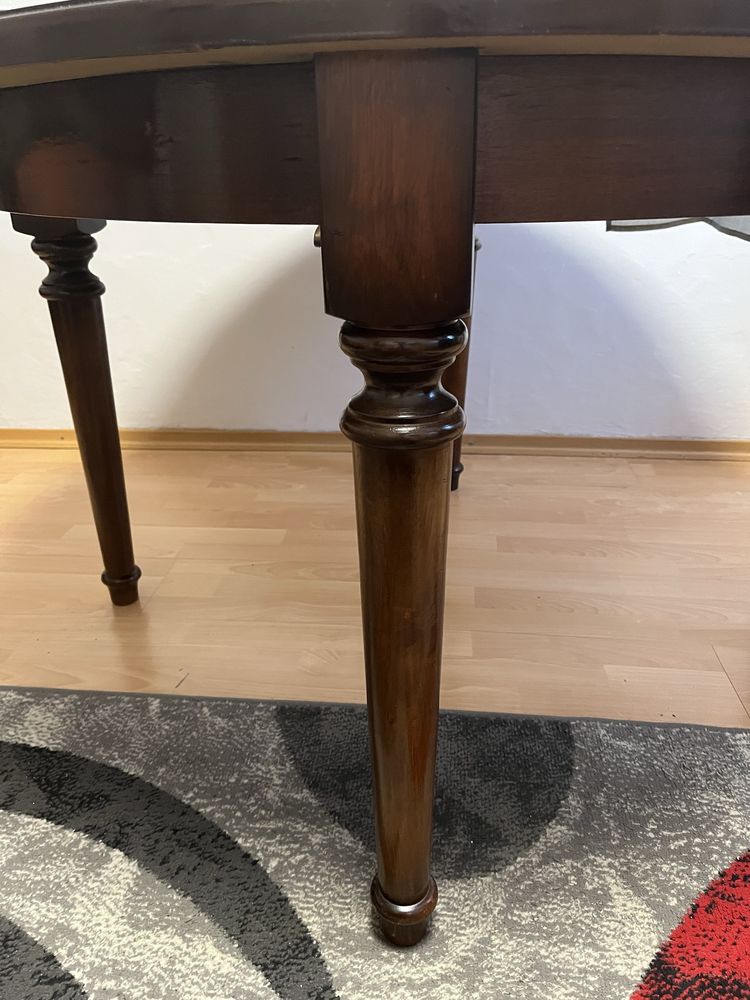 Stół okrągły rizkładany