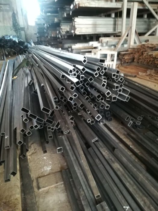 Труба профильная бюджетная тонкостенная в ассортименте