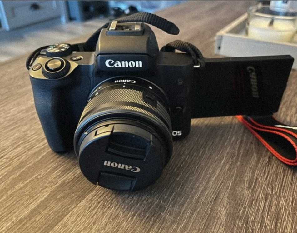 Aparat Canon EOS 4K wideo, + 2 parasole, statywy, ładowarka zestaw