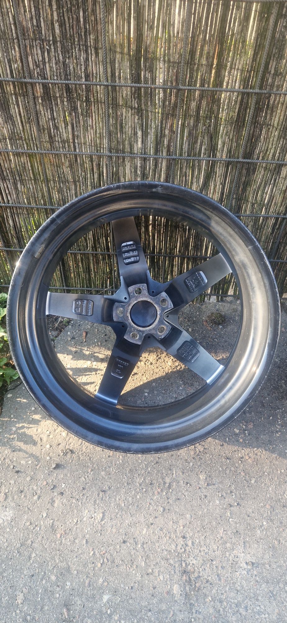 MB Design KV1 20" 5x112 4x9j et 21 Concave