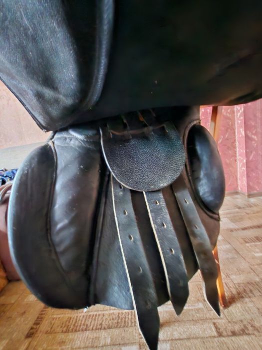 Siodło Young Rider wszechstronne o profilu skokowym