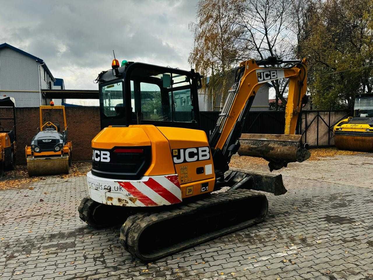 Екскаватор JCB 51R-1