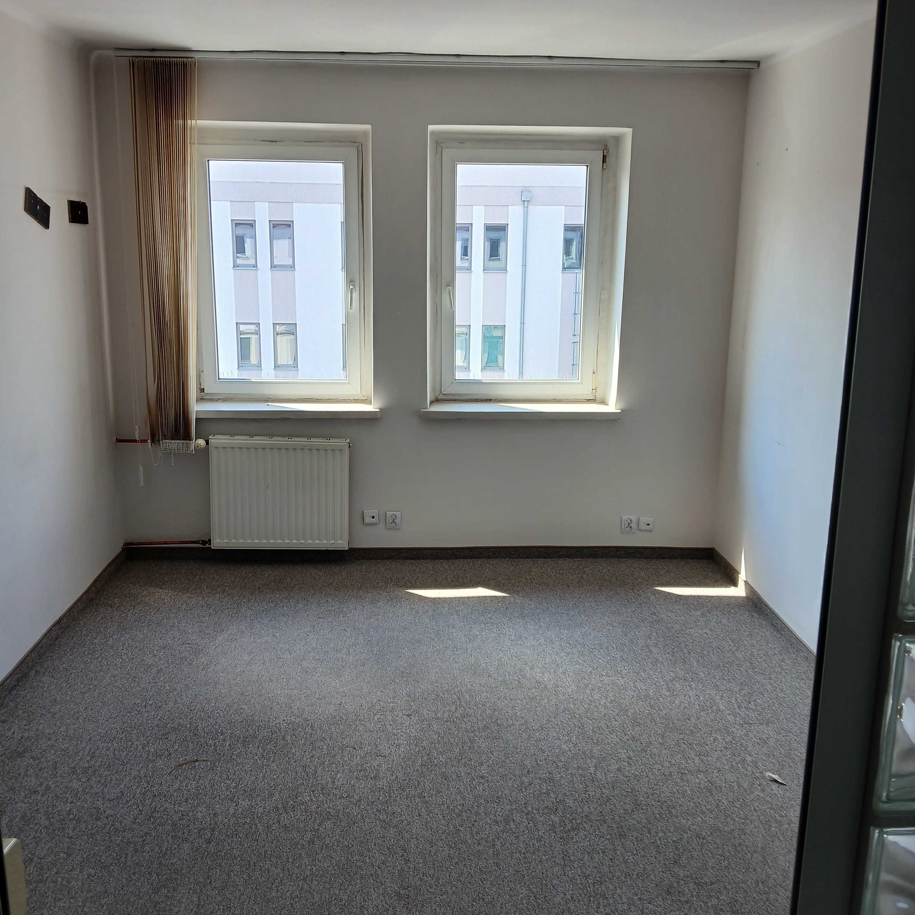 Wynajmę biuro o pow. 80m2 w centrum Wielunia
