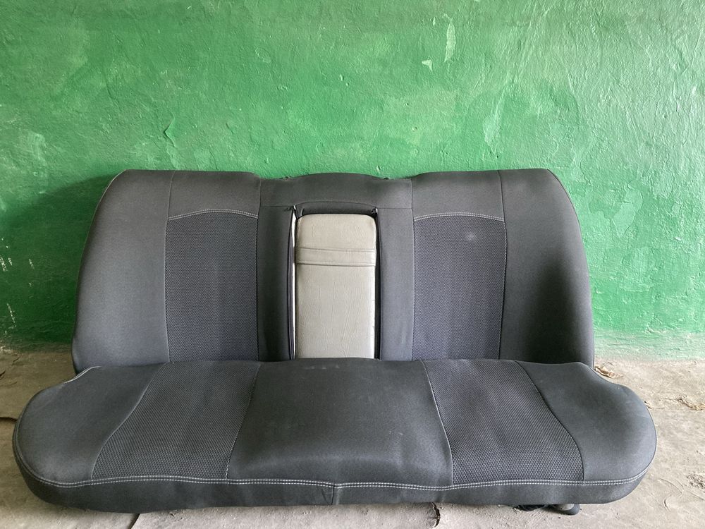 продам задний диван bmw e34