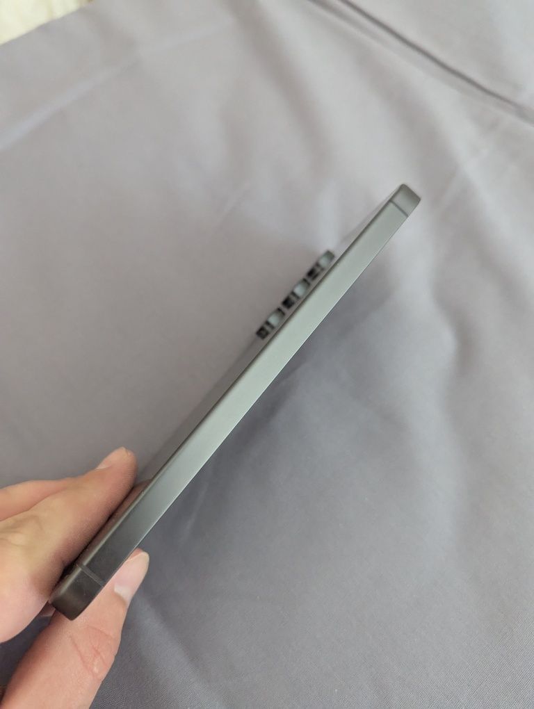 Samsung s24 fe 8/128