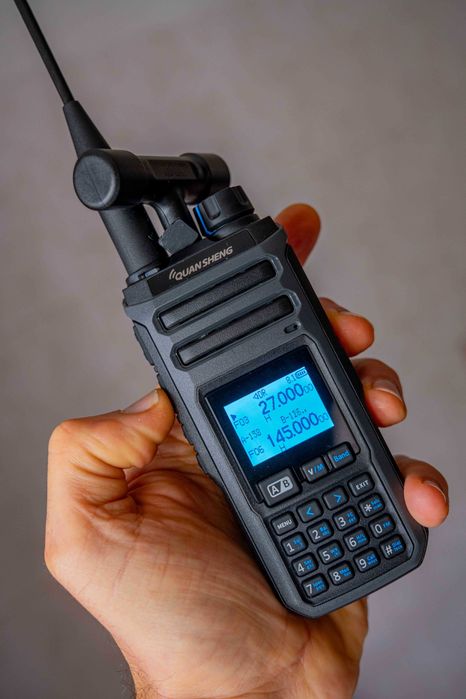 Radio Walkie talkie Quansheng TK-11(5) 10W VHF/UHF,novo na embalagem!