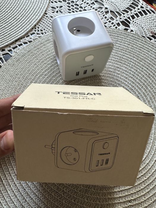 Зовнішній Подовжувач. Мережевий Фільтр 6 в-1 Розетки з USB та Type-C