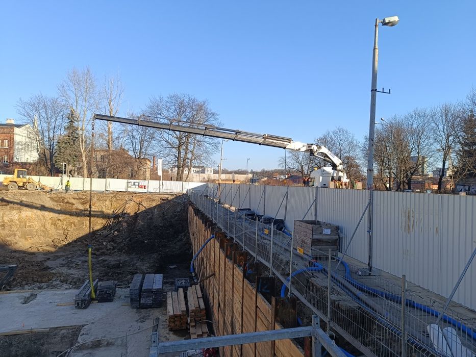 Transport hds 10 ton,kontenery 20, 40 ,przyczepa ,  pawilony , maszyny