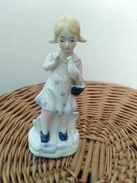 Stara porcelanowa figurka