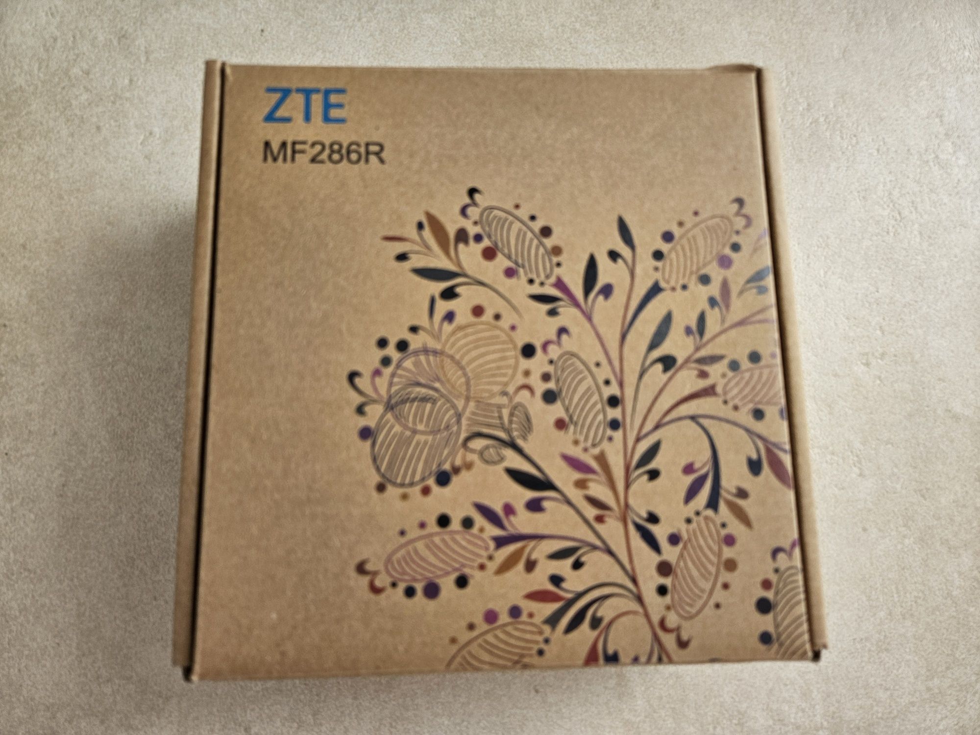 Router ZTE MF286R