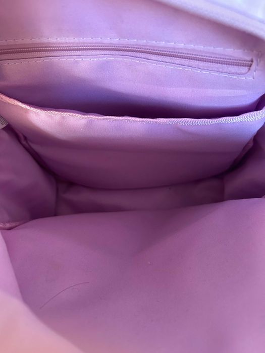 Piękny plecak w pastelowych ocieniach.