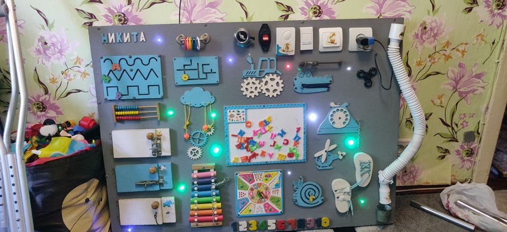 Продам  бізіборд