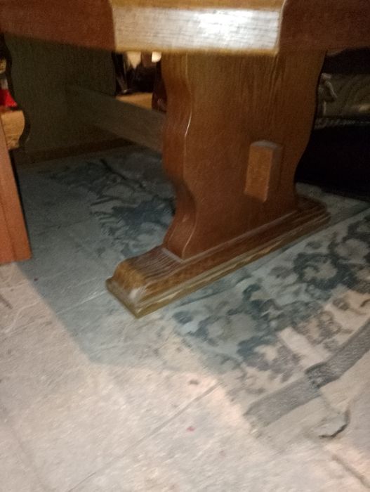 Стіл масивний дубовий