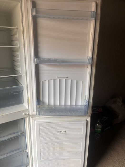 Продам холодильник