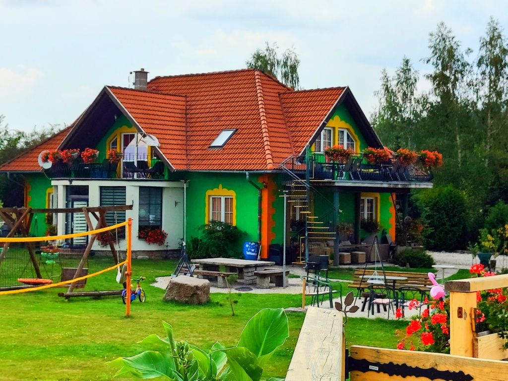 Pokoje z widokiem na Śnieżkę basen z podgrzewaną wodą