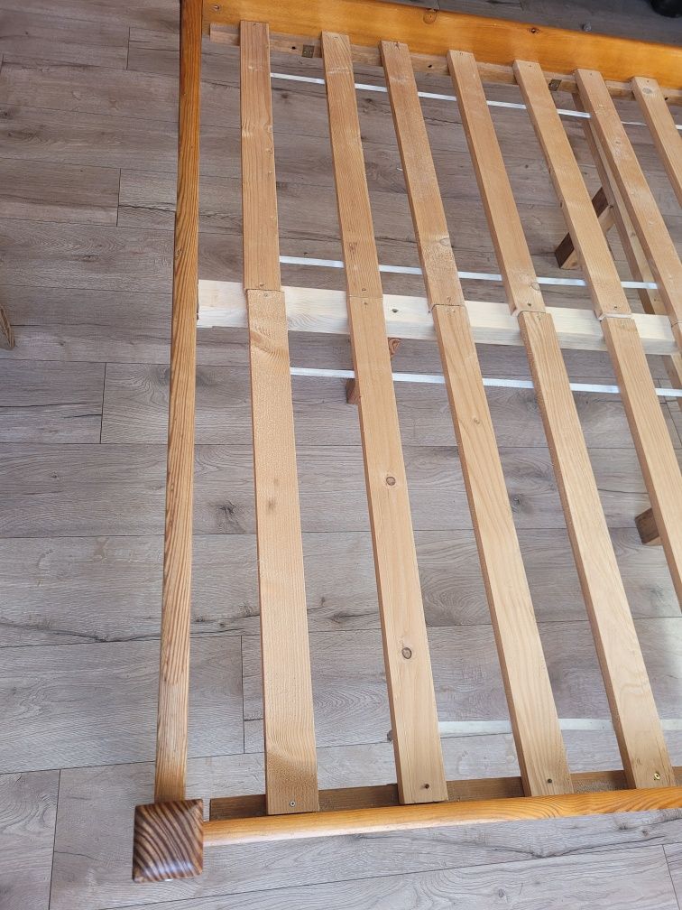 Łóżko drewniane  200x160