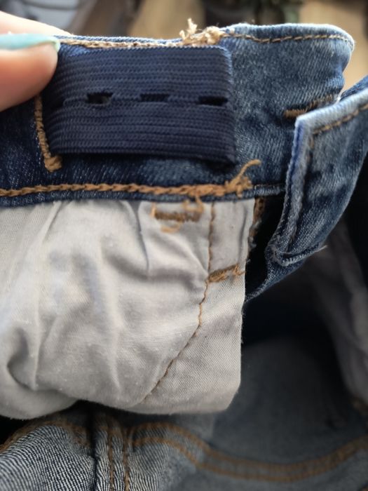 Spodnie jeansowe chłopięce 140