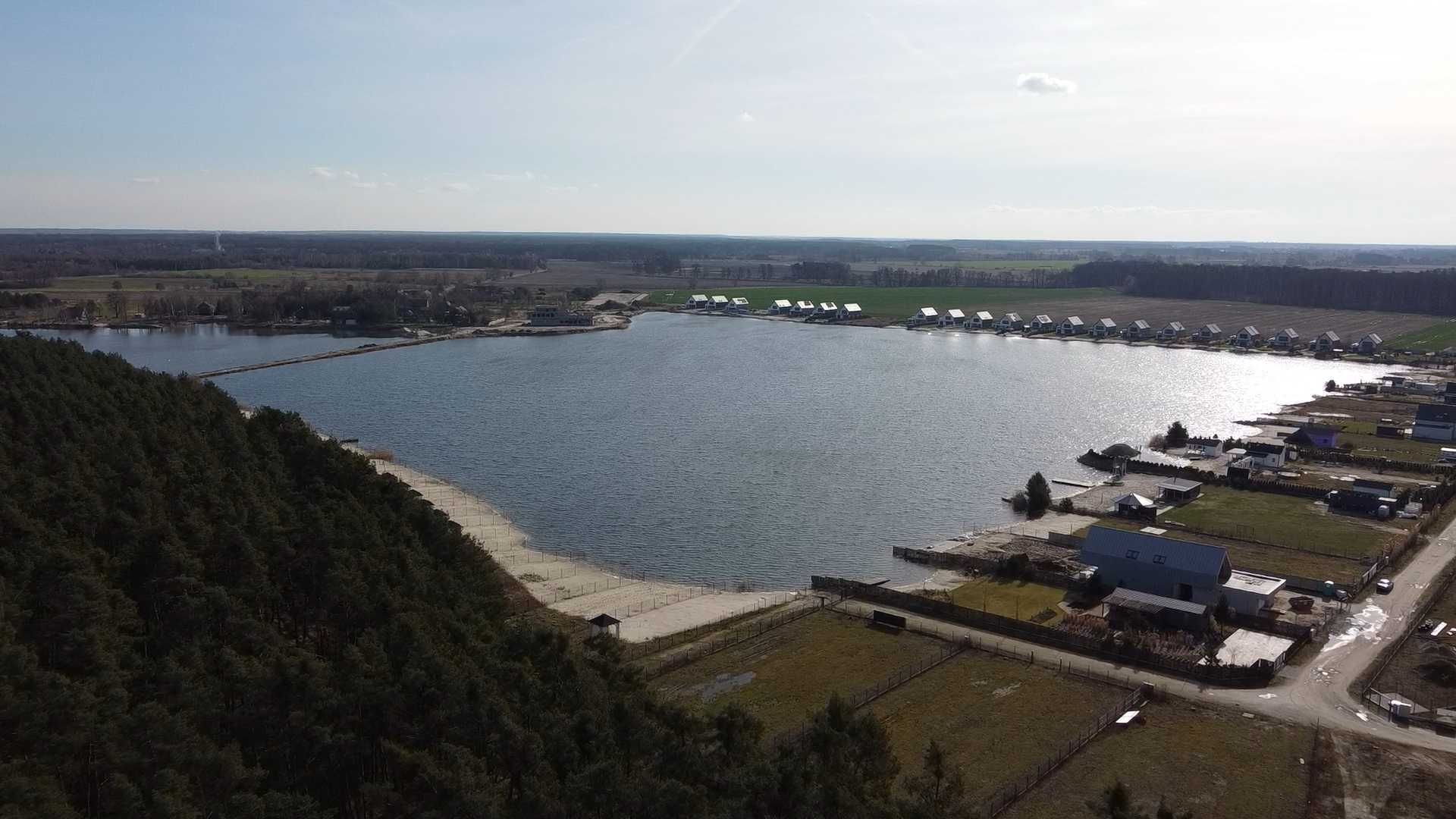 Działka nad jeziorem pod Wrocławiem