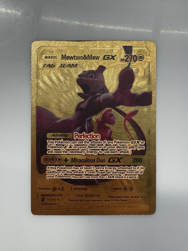 Złota karta Pokémon Mewtwo&Mew GX