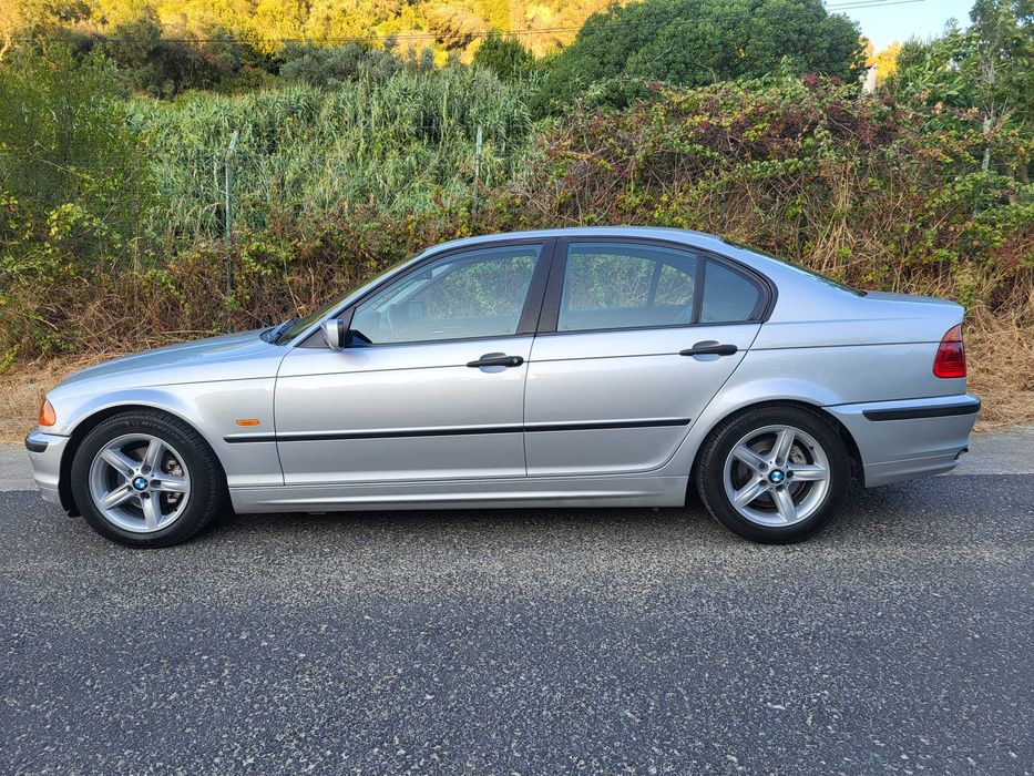 BMW 320d 136cv (apenas 180.777 km/Muitíssimo Bem Estimado)