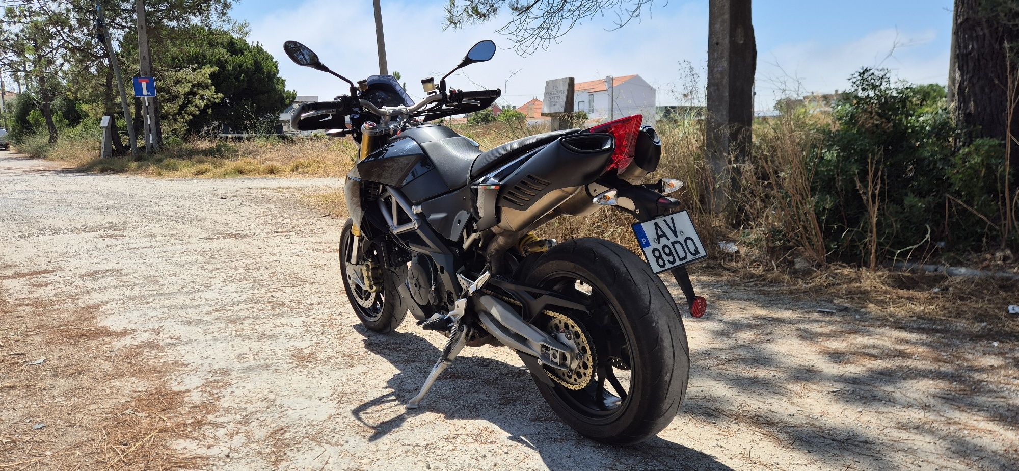Aprilia DORSODURO 1200 de 2011 IMACULADA!