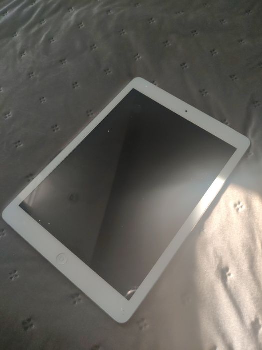 IPad Air планшет сірий