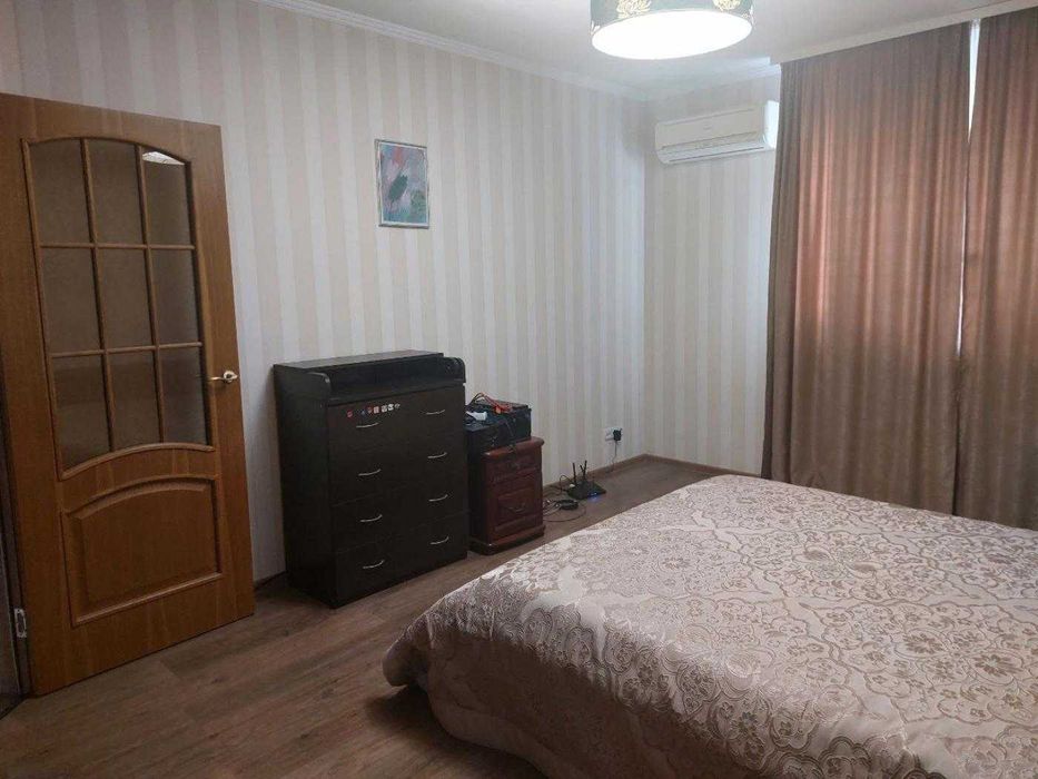 БЕЗ КОМІСІЇ! дуже велика 2 кімнатна квартира. ТОП локація