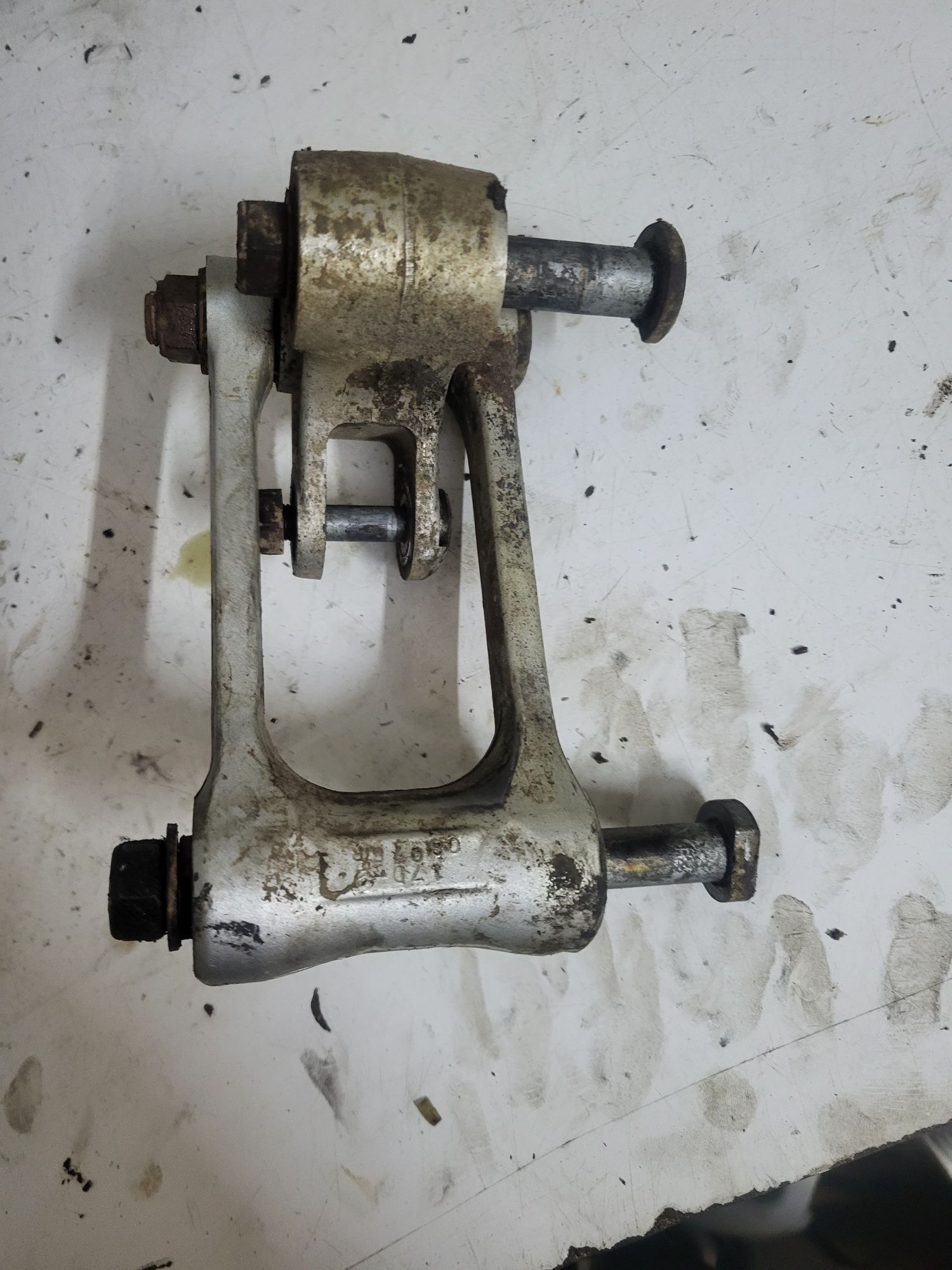 Kiwak kołyska amortyzatora yamaha yzf 250 450 yz f 06/09 rok