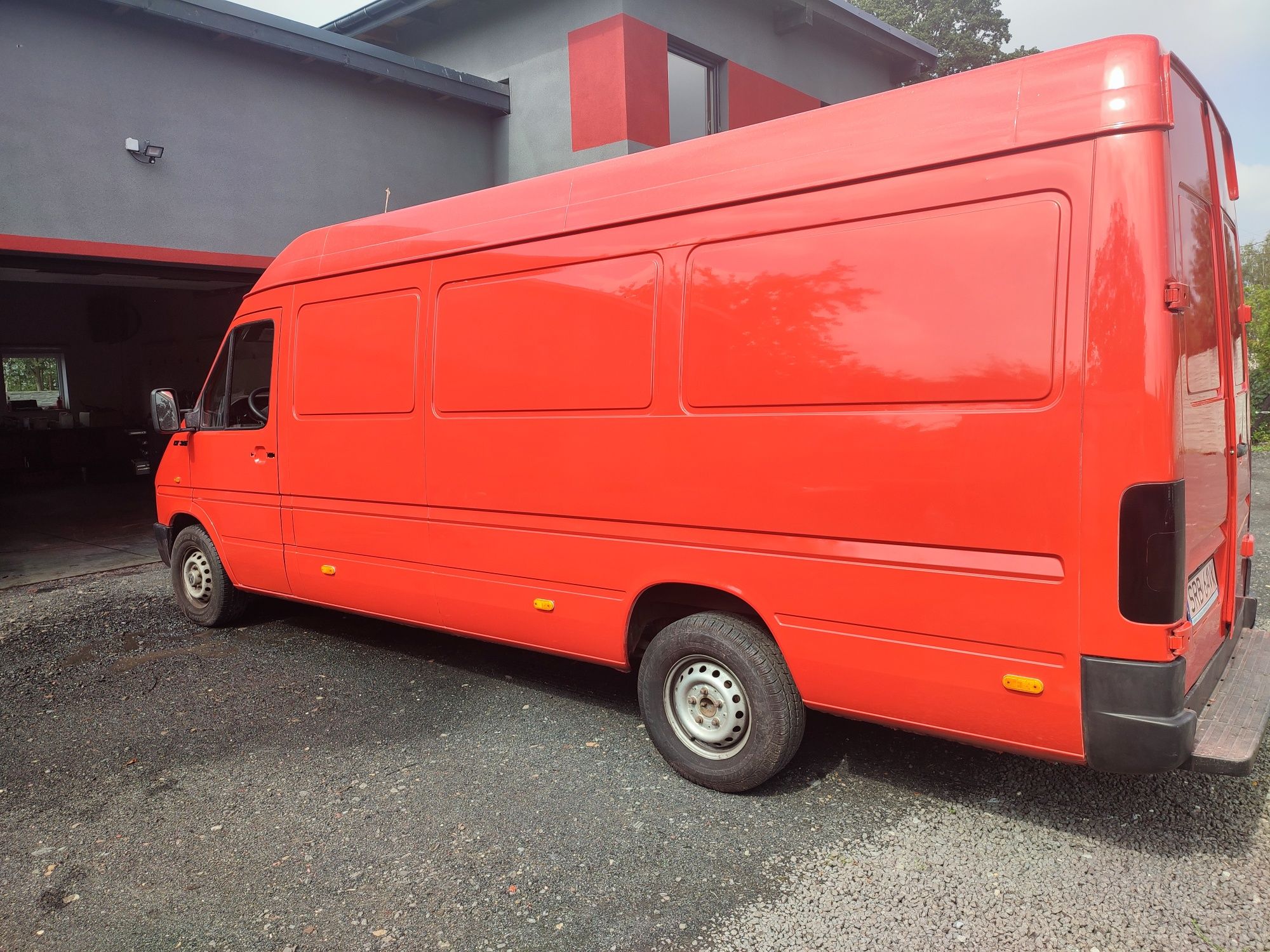 VW LT 35. 2.5 TDI MAXI po blacharce i lakierowaniu 2002 rok .