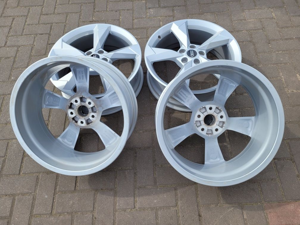 Felgi Alu Oryginał AUDI A7 C7 C8 Q3 Q5 A6 A8 5x112 19 Cali 7J ET 43