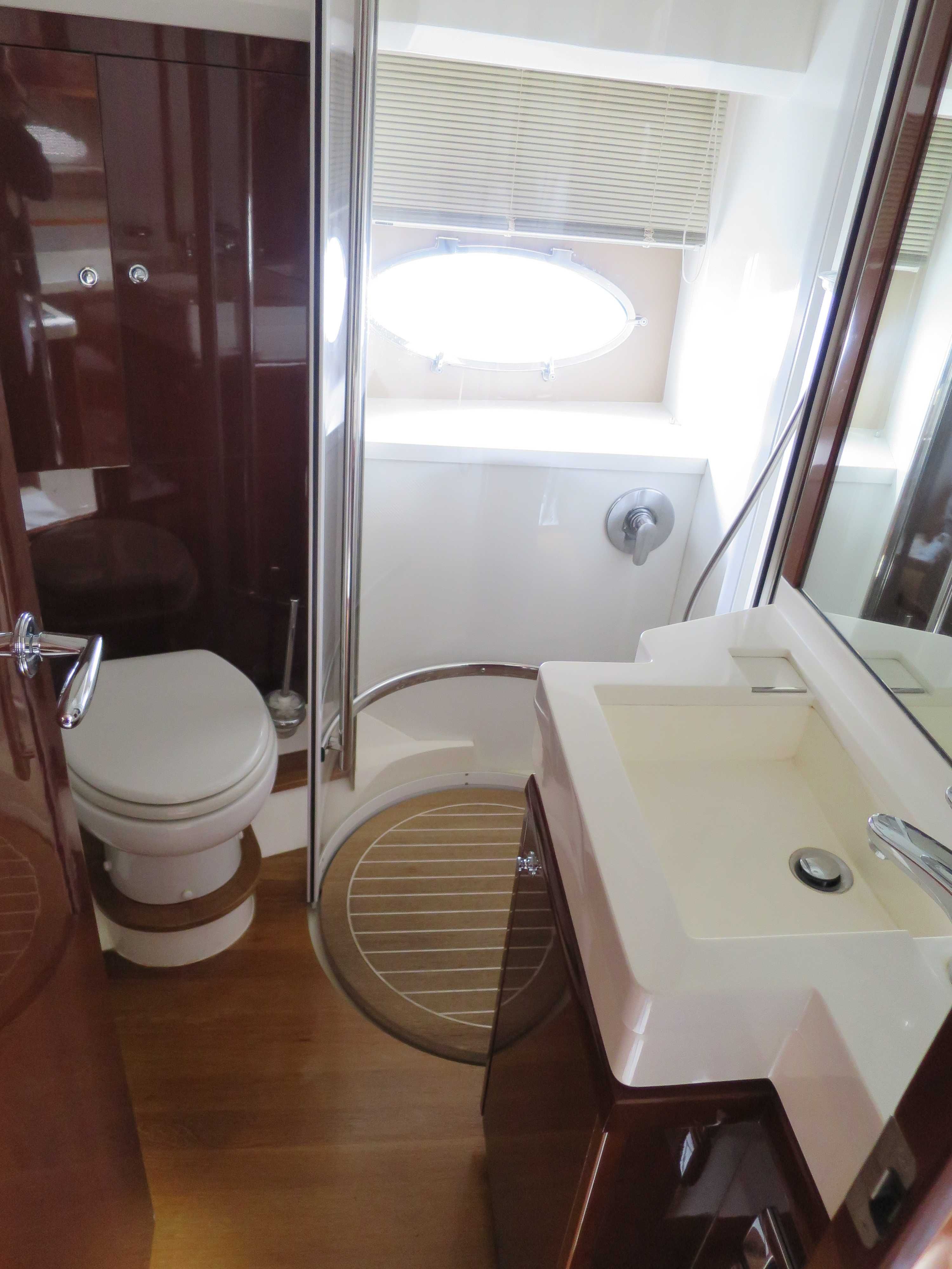 PRINCESS 50 Flybridge ( Принцесс 50 с Флайбриджем ) моторная яхта