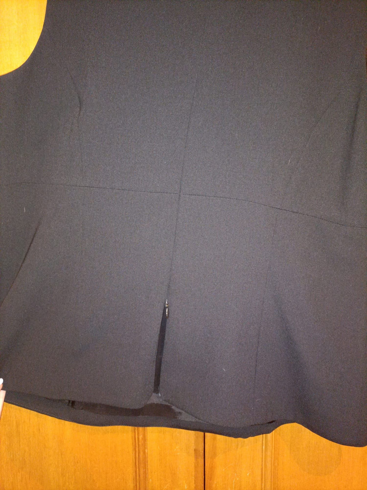 Conjunto Fato Saia e Blusa